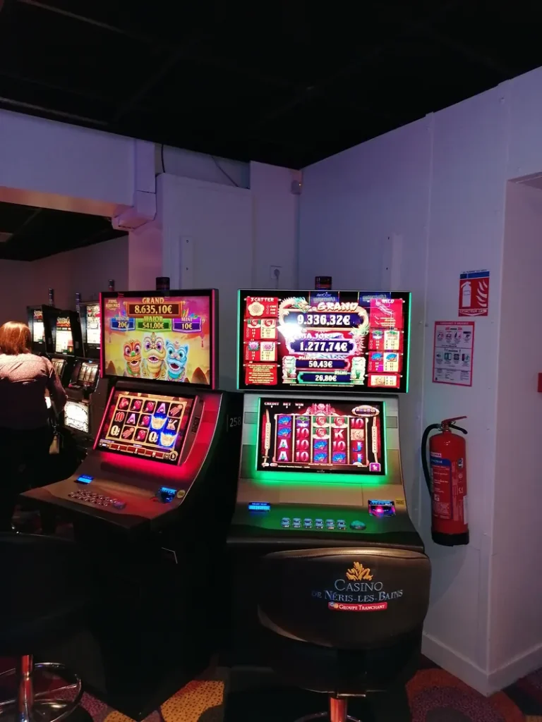 Slot machine corner at Casino de Néris-les-Bains