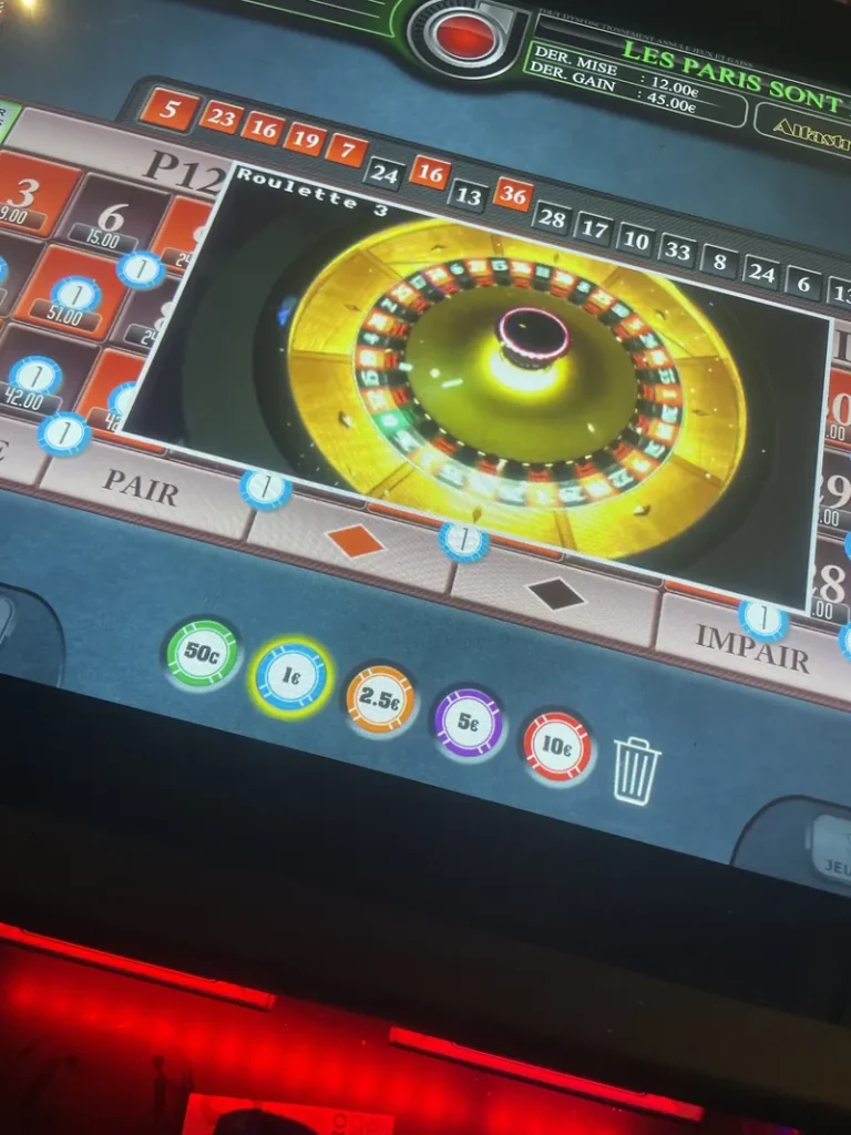 Close view of an electronic roulette screen at Casino JOA de La Seyne