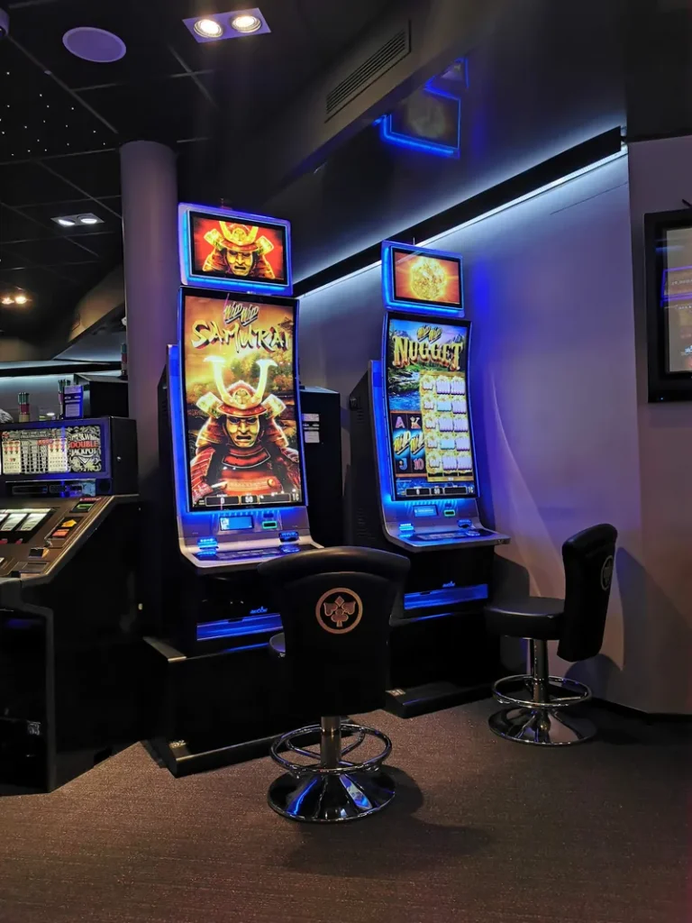 Single gaming machine on the casino floor at Casino JOA de Saint-Cyprien