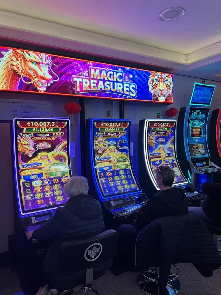 Treasure-themed slot machine at Casino JOA de Saint-Jean-de-Monts