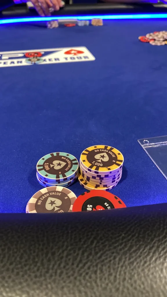 Jetons sur une table du Casino Partouche Bandol